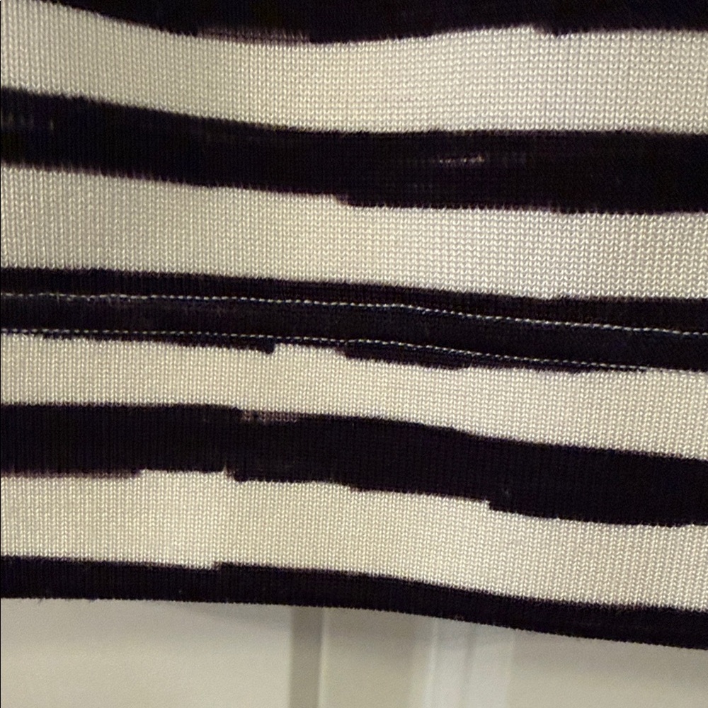 Marc Jacobs and White Patterned Cardigan - Picture 11 of 11